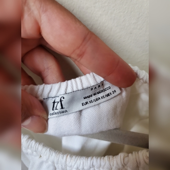 Puffy Sleeve Zara Top - Picture 2 of 4